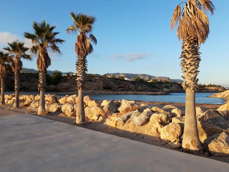 Villa Voor 8 Personen Met Zwembad Calafat Luaran gambar