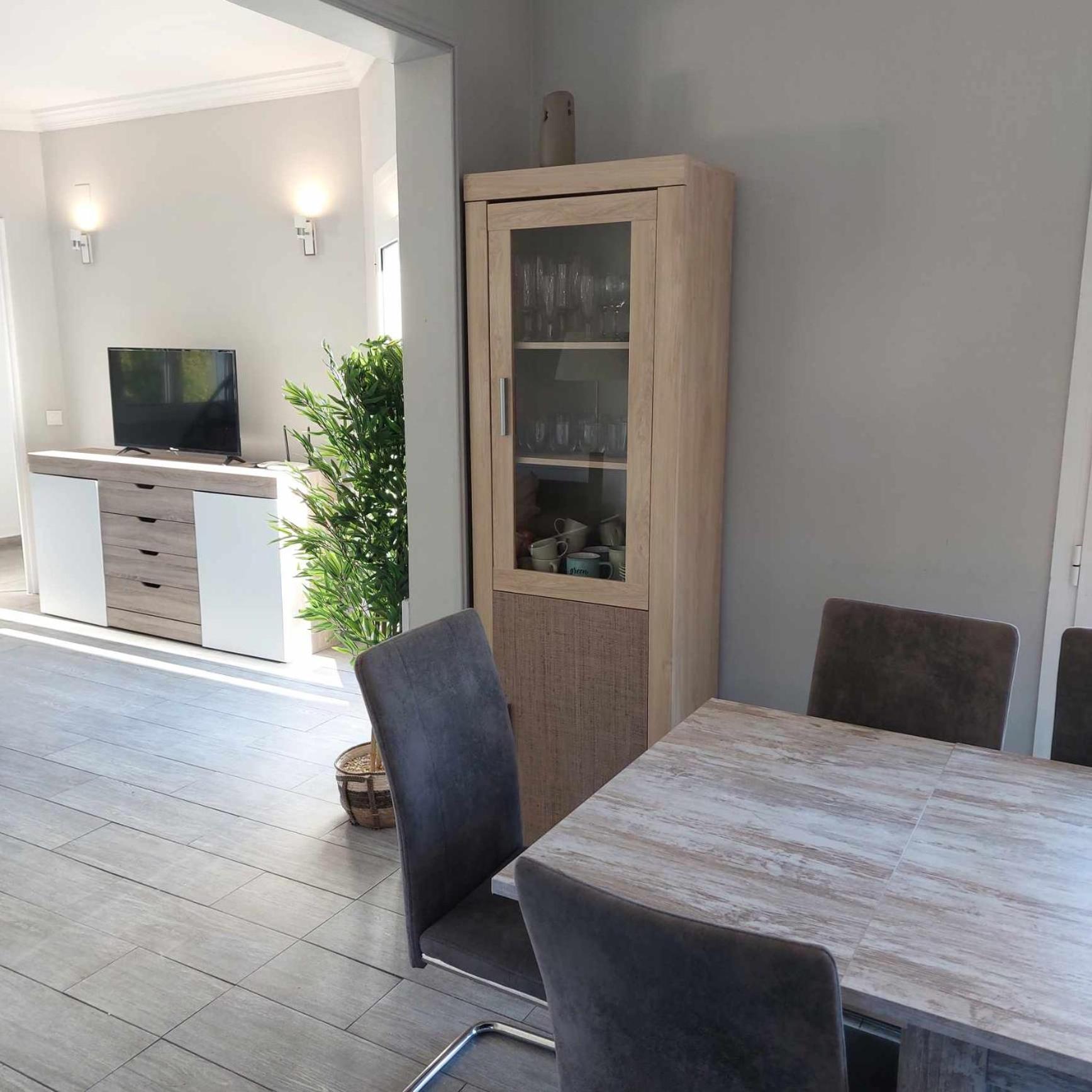 Villa Voor 8 Personen Met Zwembad Calafat Luaran gambar