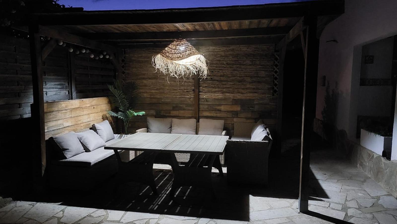 Villa Voor 8 Personen Met Zwembad Calafat Luaran gambar